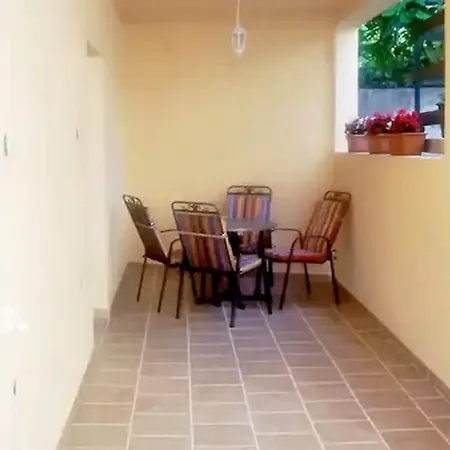 With Parking Space - 22168 Makarska