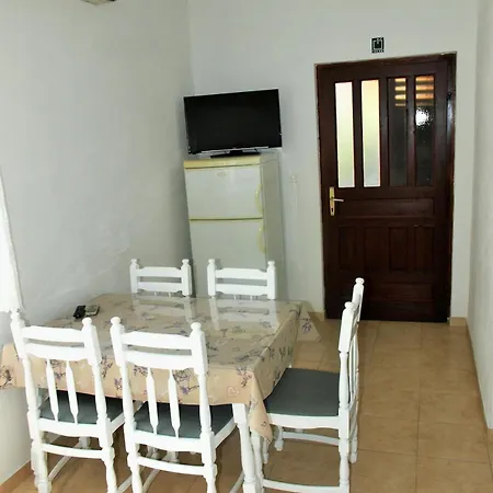 With Parking Space - 22168 Makarska