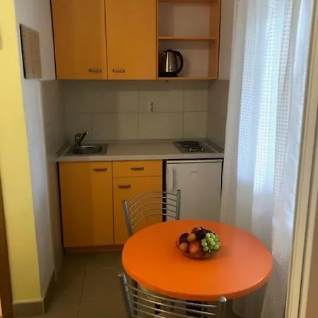 With Parking Space - 22168 Makarska