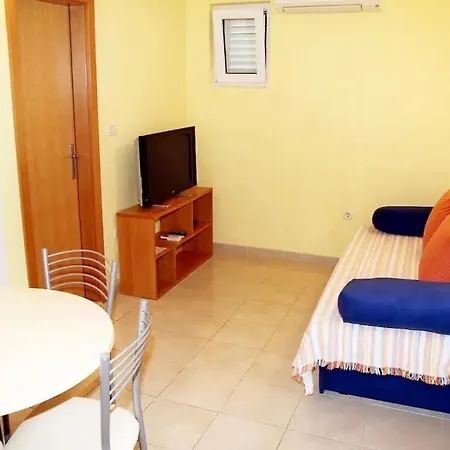 With Parking Space - 22168 Apartman Makarska