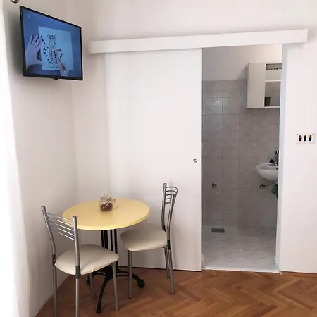 With Parking Space - 22168 Apartman